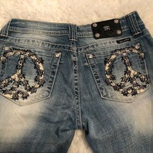 Miss Me Jeans Peace Sign Back Pocket Size 30